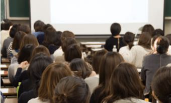 国際資格取得専門学校